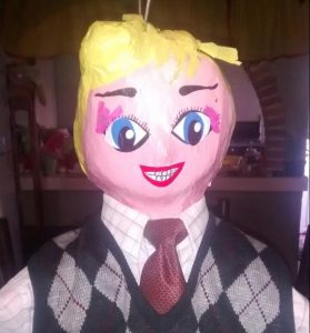 AMECAMECA PIÑATA DE DONALD TRUMP