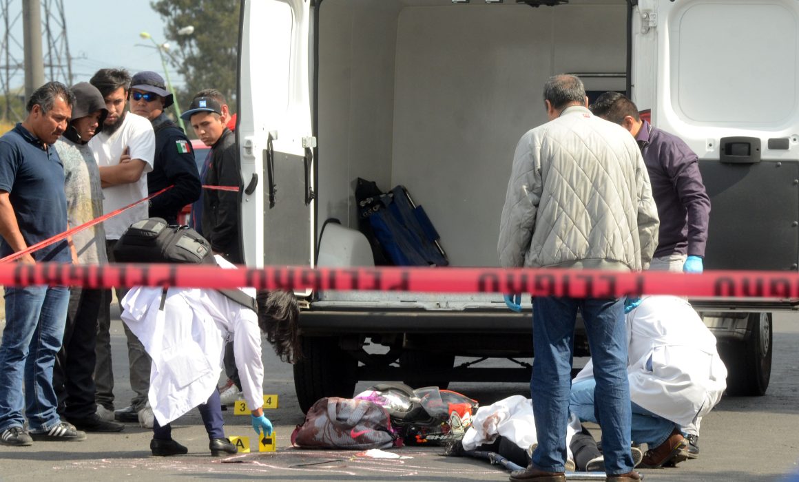 Muere tras caer de su motocicleta en Acolman