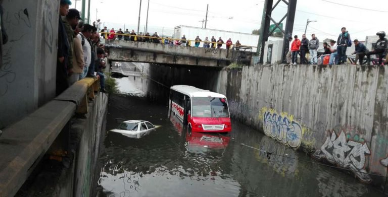 Inundaciones en CDMX, por drenajes llenos y exceso de cemento UNAM