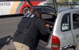 Agarran a sujeto mientras circulaba con auto robado en Otumba