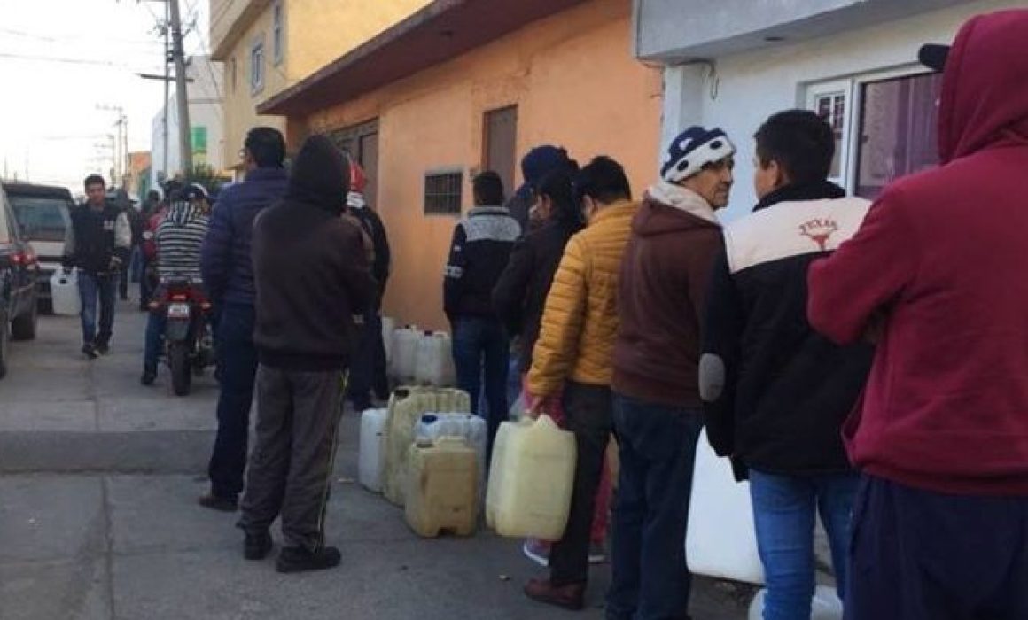 Comienzan a sentirse los estragos de la falta de combustible en el Edomex