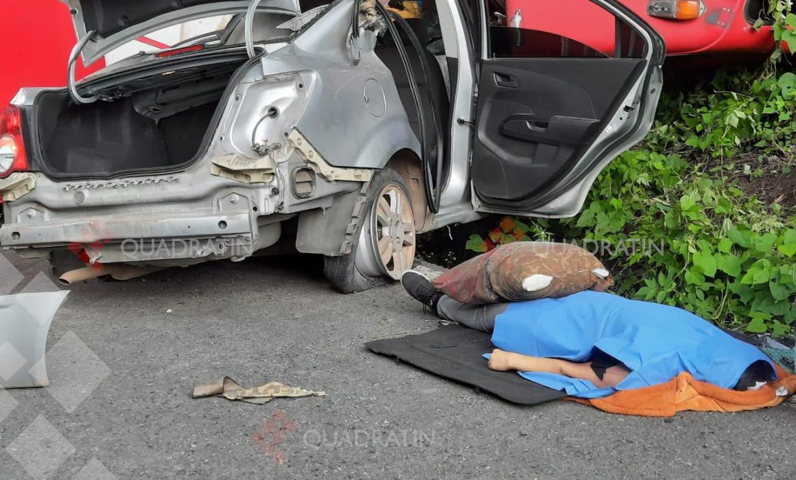 Muere Mujer Tras Choque De Tráiler Con Auto, En Tejupilco