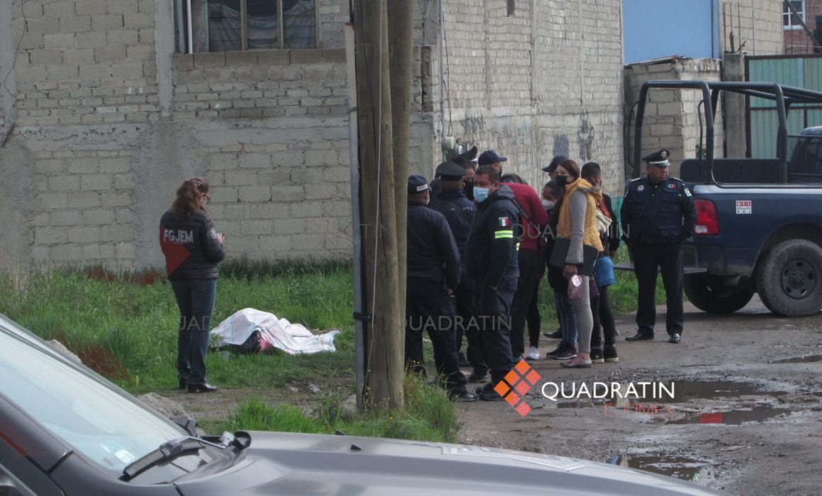 Tiran Cadáver Desmembrado En San Cristóbal Huichochitlán