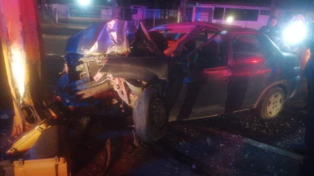 Choca contra poste y muere en la Toluca Tenango - Quadratín Edomex