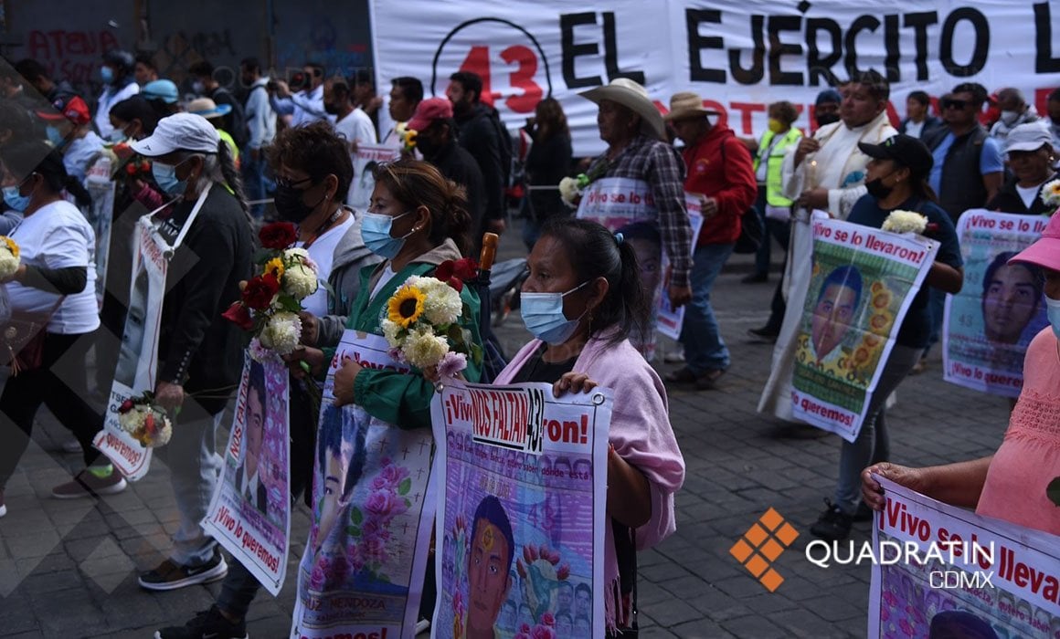 Salen de prisión 8 militares involucrados en el caso Ayotzinapa ...