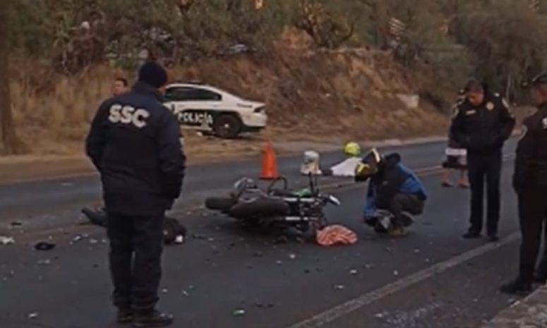 Policía auxiliar y adulta mayor mueren tras impacto de moto en Xochimilco