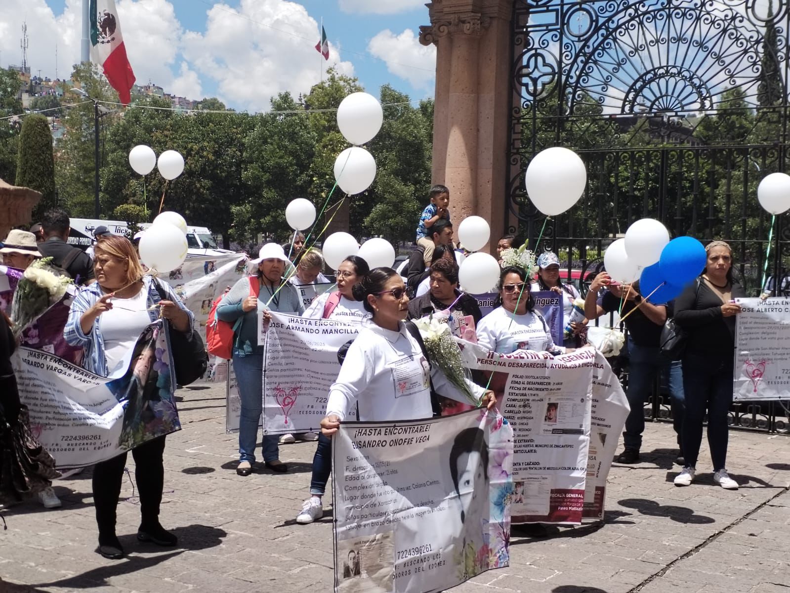 Familias de desaparecidos celebran misa en Toluca para exigir justicia ...