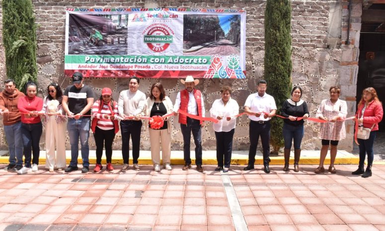 Inauguran calles en Teotihuacán