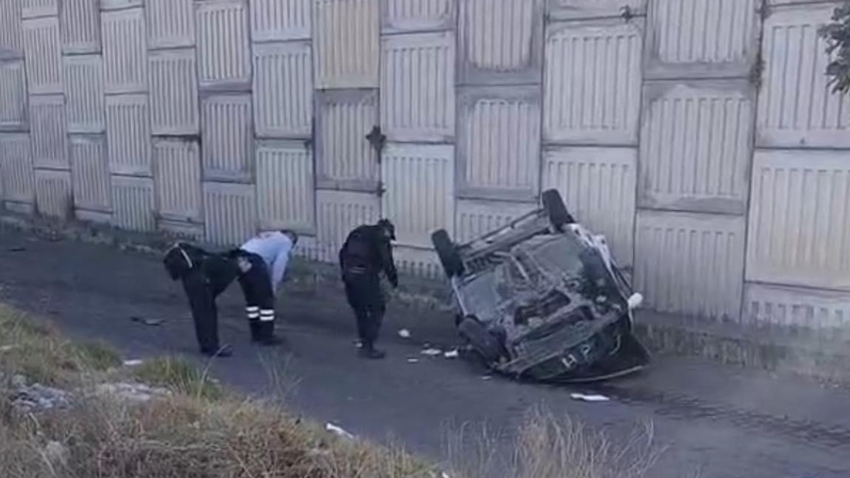 Muere al caer de puente en la México-Cuautla
