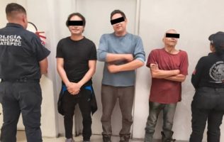 Aseguran a tres presuntos individuos por despojo de inmuebles públicos en Ecatepec