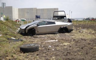 Vuelca Cybertruck en la Toluca-Naucalpan