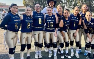 Buscan ser las reinas del ovoide en el flag football