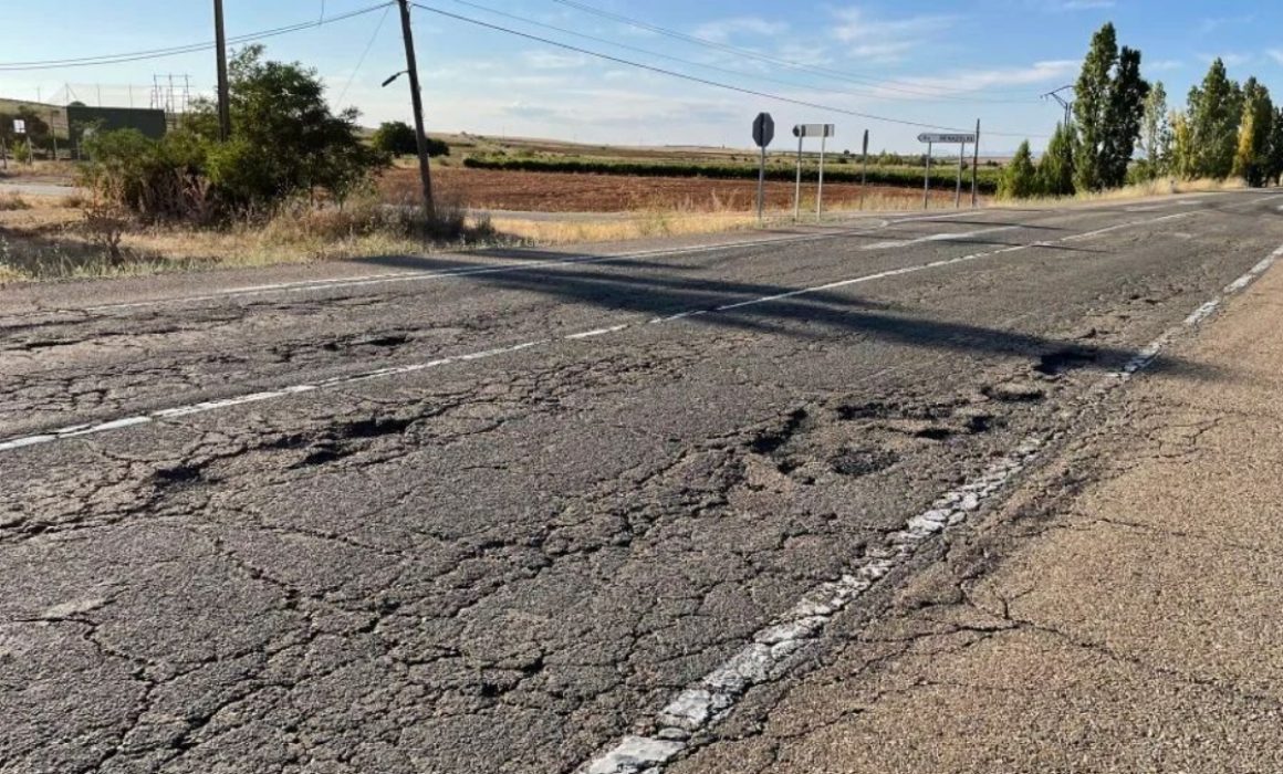Grave deterioro y riesgo de asaltos en la Toluca-Cd. Altamirano