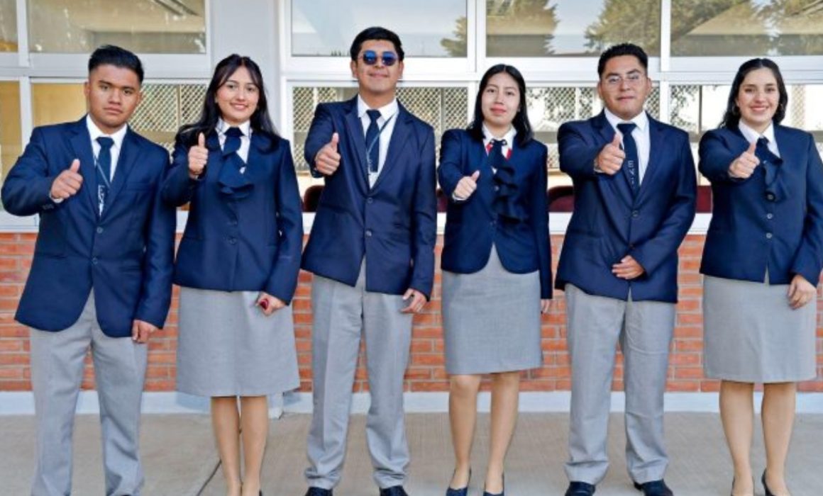 Forjan su futuro con becas y prácticas reales estudiantes mexiquenses