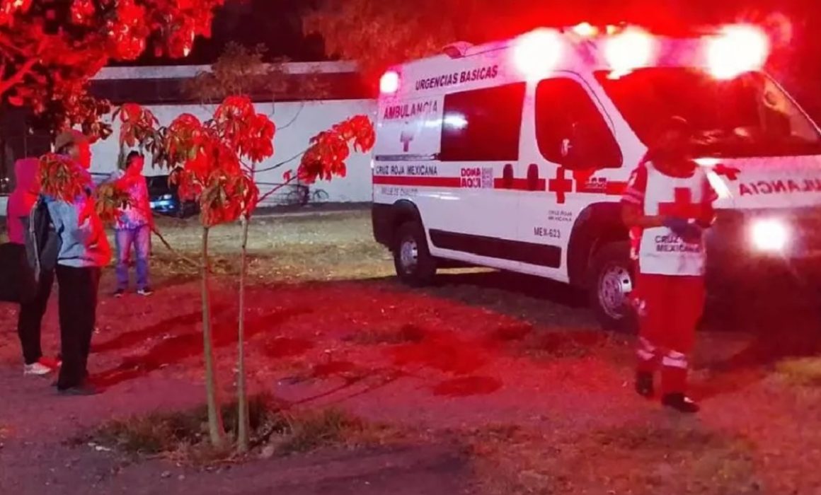 Se intoxican más de 20 personas en alberca olímpica de Valle de Chalco