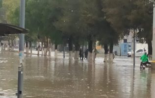 Colapsaron las vialidades después de lluvias en Ecatepec