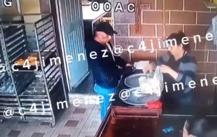 Captan a sujeto robando con violencia una panadería en Ixtapaluca