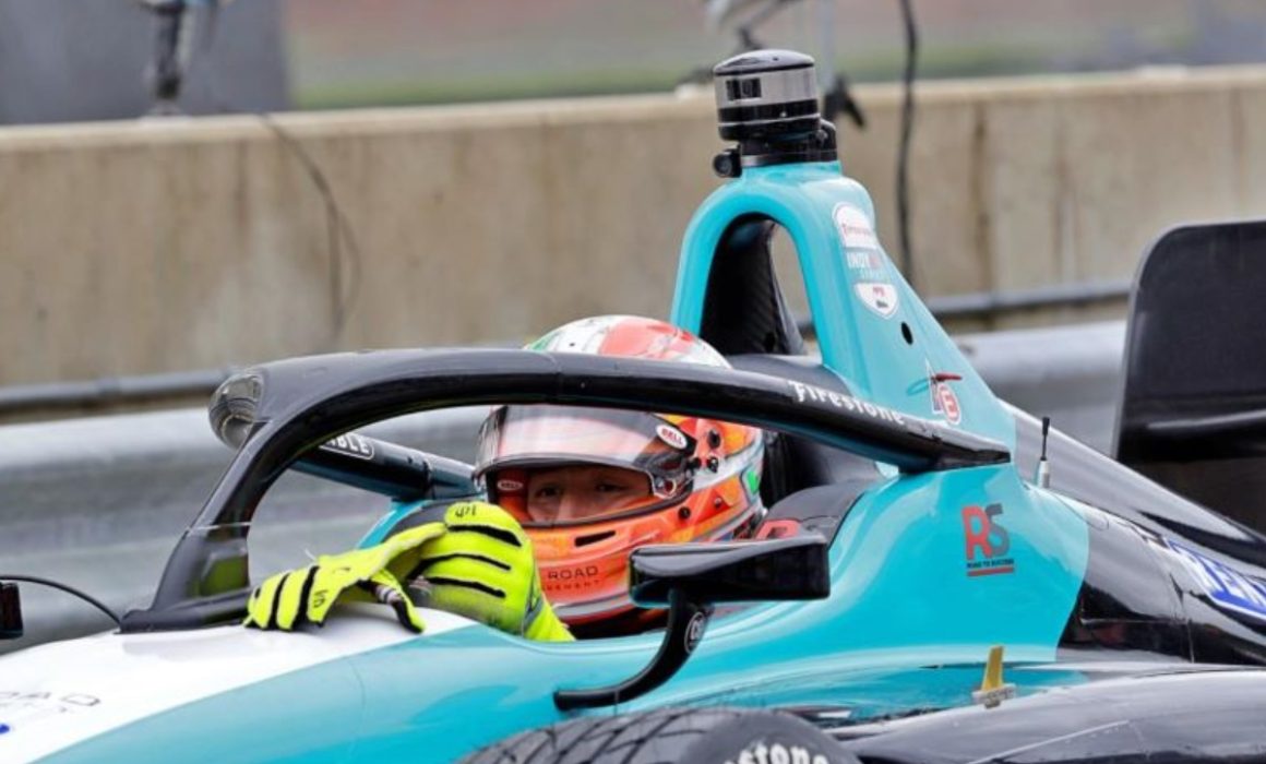 Logra el piloto mexicano Ricardo Escotto estar los 10 mejores