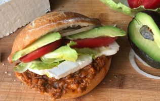 Toluca va por récord con la torta más grande del mundo