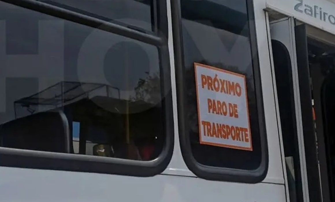 Amenazan transportistas paro de labores: Exigen aumento de pasaje