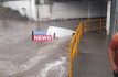 Rescatan cuerpos de emergencia a conductor varado por las lluvias