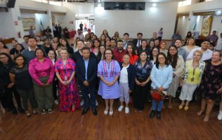 Crean programa para que los jóvenes obtengan su primera chamba