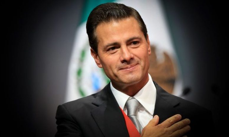 Enrique Peña Nieto defiende su aeropuerto inconcluso