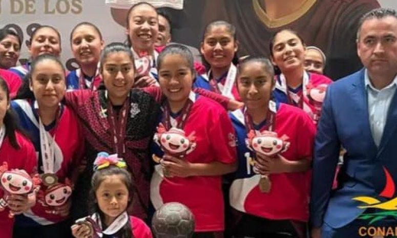Consiguen chicas de escuela-hogar oro en Handball