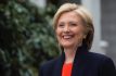 Llama Hillary Clinton a protestar contra Trump el día de su cumpleaños