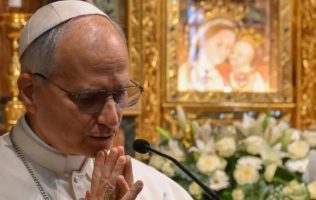 León Catorce: La humanidad clama y súplica por la paz