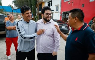 Entrega Isaac Montoya ayuda material a afectados de San Rafael