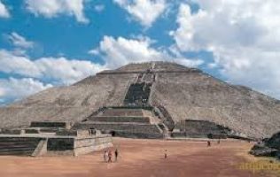Quieren abrir el ascenso a la Pirámide del Sol previo al Mundial 2026
