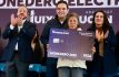 Refuerza Huixquilucan apoyo social con entrega masiva de becas y monederos
