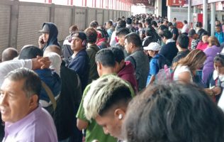 Sufren retrasos de en el metro de Los Reyes y La Paz