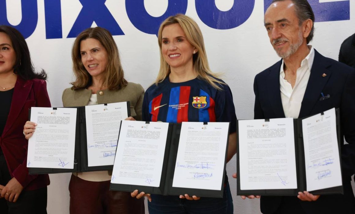 Trae Romina Contreras escuela de futbol para niños fifí de Huixquilucan 3