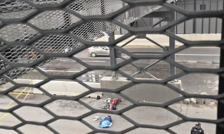 Muere motociclista al impactar contra Trolebús Chalco-Santa Martha