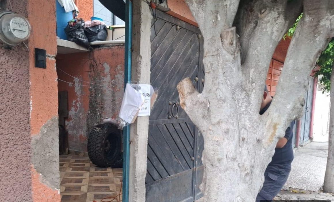 Sorprenden a sujetos quebrantando sellos en casa custodia de la FGJEM
