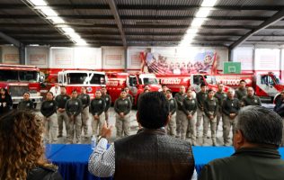 Da Gobierno de Texcoco bono económico a personal de Servicio Público
