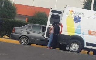 Localizan a mujer gravemente herida en un auto en Chalco, Edomex