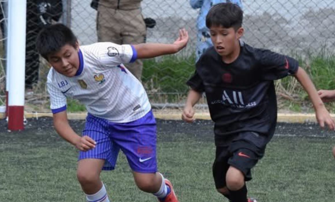 Van juveniles mexiquenses a torneo nacional escolar de fútbol