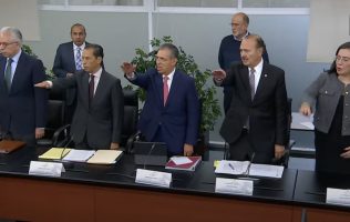 Rinde protesta el priista Carlos Iriarte como cónsul de Boston