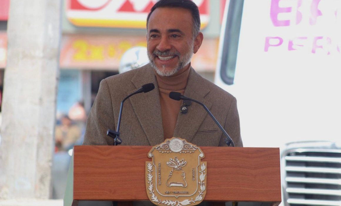 Inaugura Fernando Flores Comedor Comunitario en Metepec