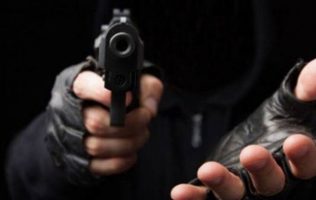 Asaltan a pareja en Coacalco