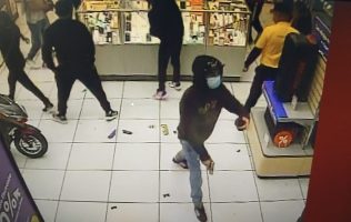 Asaltan de nuevo Coppel Alzate en Ozumba; roban 40 celulares