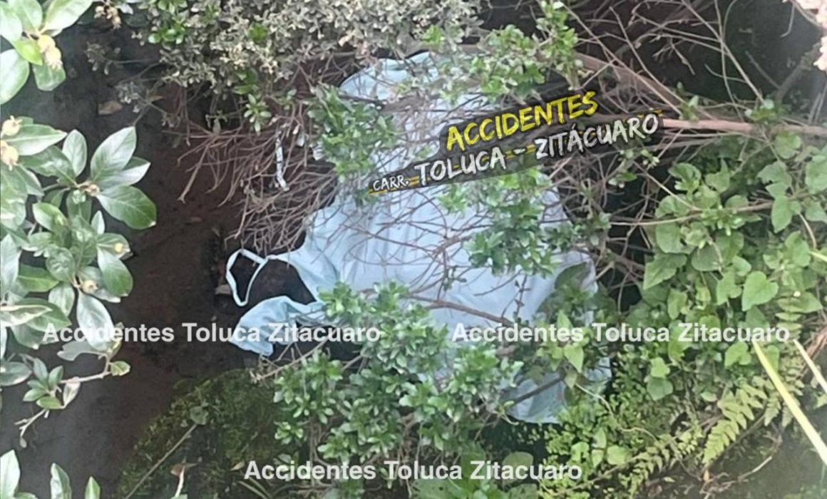 Cae hombre a barranca y pierde la vida en Villa Victoria