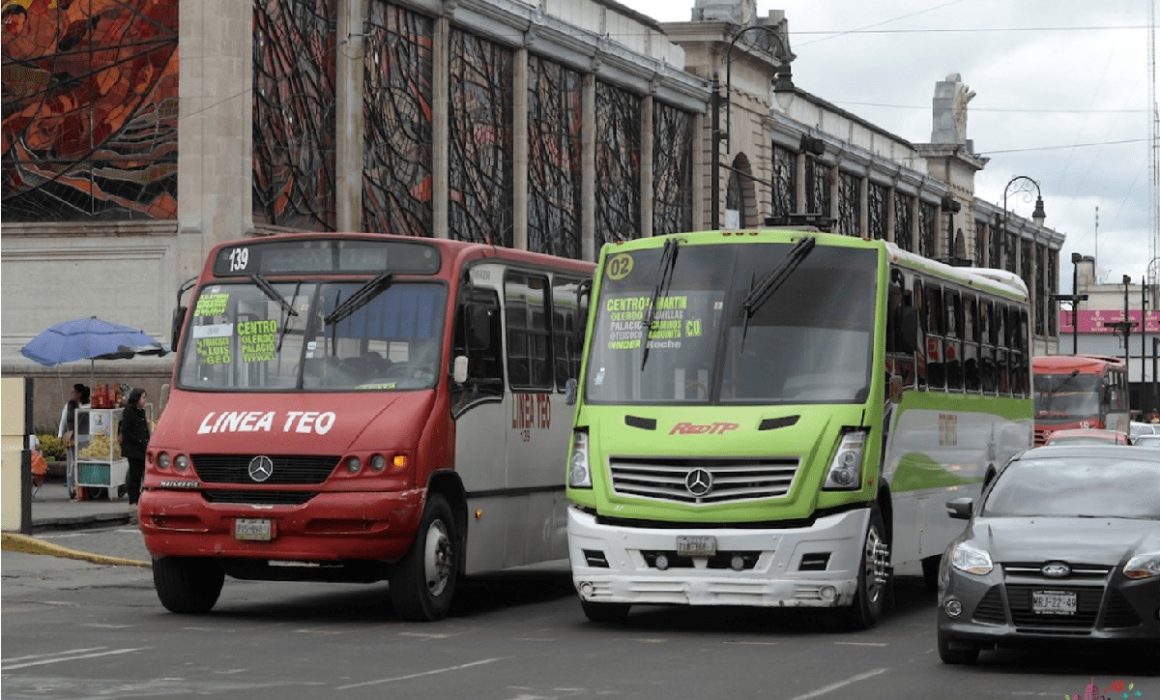 Choque de autobuses en Toluca