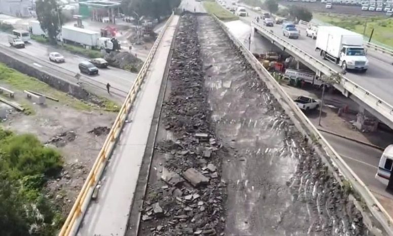 Cierran tramo por reparación de puente en Texcoco-Lechería