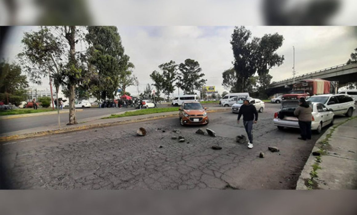 Desatan artesanos caos en la México-Cuautla