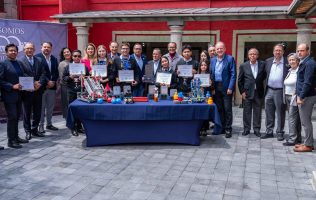 Destacan estudiantes toluqueños en Mundial de Robótica