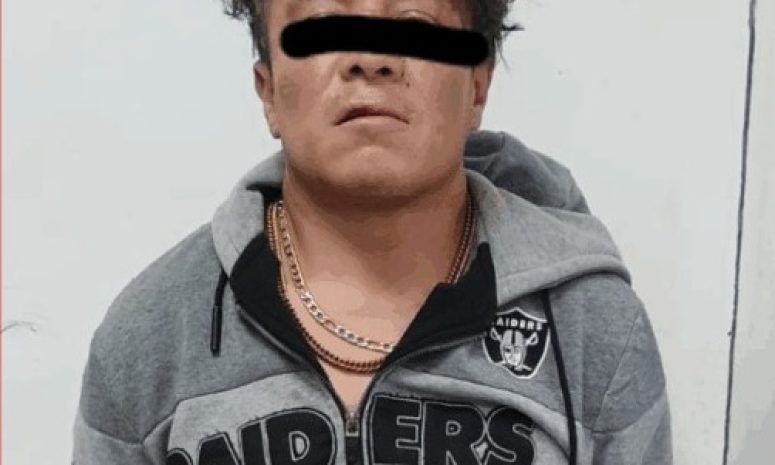 Arrestan a sujeto por presuntamente apuñalar a su mamá en Neza
